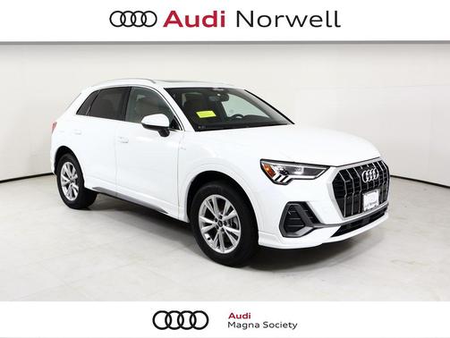 2025 Audi Q3 Premium 45 TFSI S line quattro Tiptronic