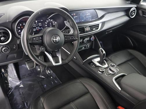 2022 Alfa Romeo Stelvio Sprint