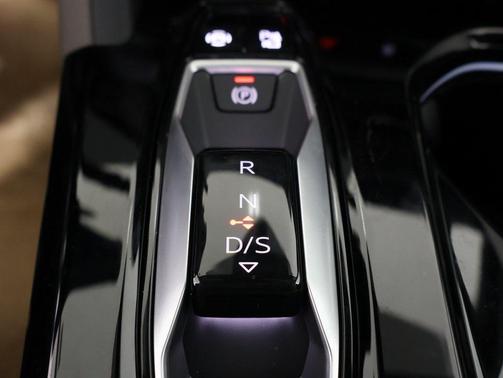 2025 Audi Q5 Premium TFSI quattro S tronic