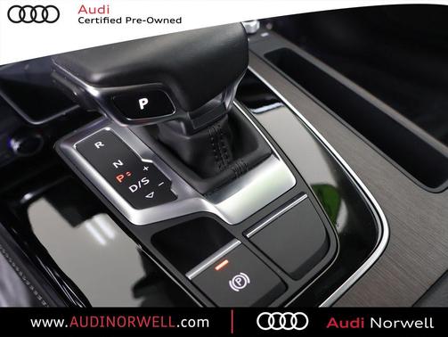 Glacier White Metallic 2023 Audi Q5 45 S line Premium Plus