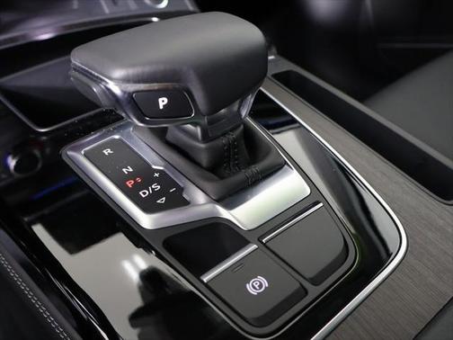 2025 Audi Q5 45 S line Premium Plus
