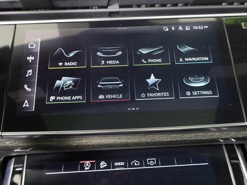 2022 Audi Q7 45 Premium Plus