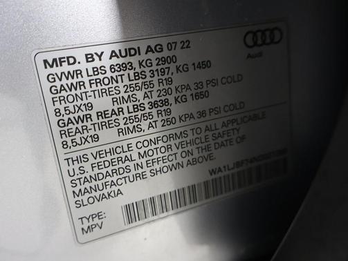 2022 Audi Q7 45 Premium Plus