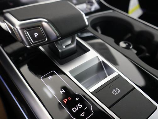 2026 Audi Q7 45 Premium