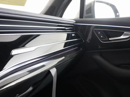 2026 Audi Q7 45 Premium