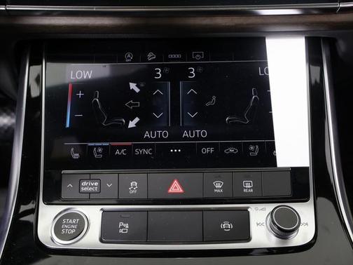 2025 Audi Q7 45 Premium Plus