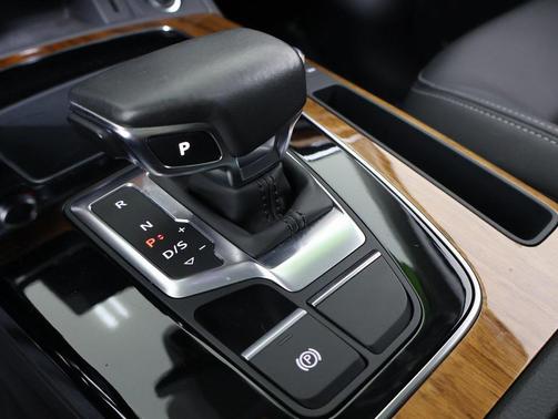 2023 Audi Q5 40 Premium