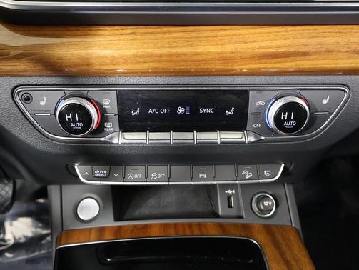 2023 Audi Q5 40 Premium