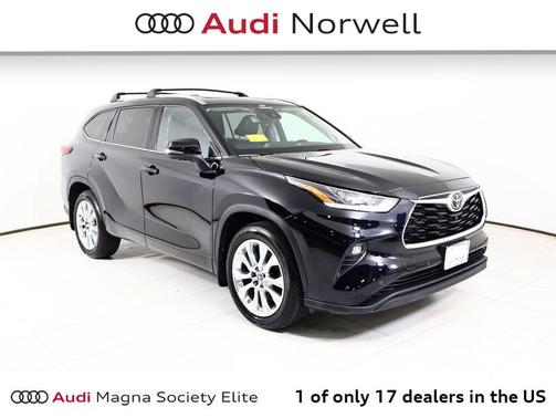 Midnight Black Metallic 2023 Toyota Highlander Limited