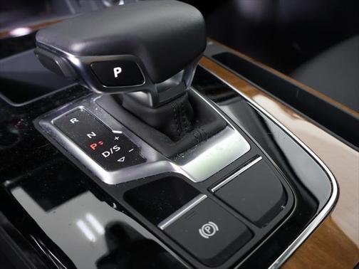 2023 Audi Q5 45 S line Premium