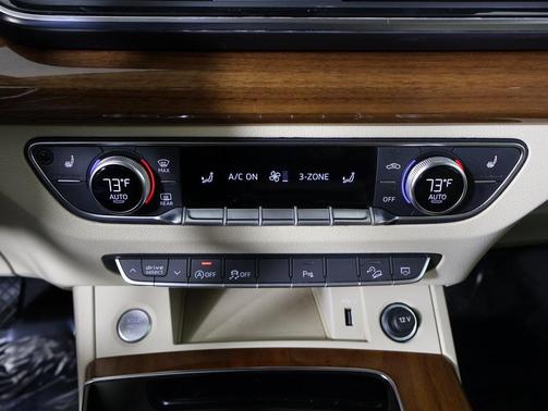 2023 Audi Q5 40 Premium