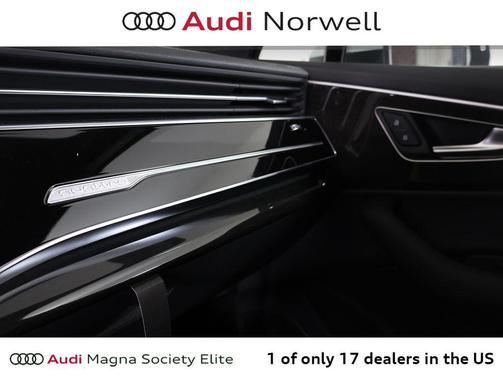 Glacier White Metallic 2026 Audi Q7 45 Premium