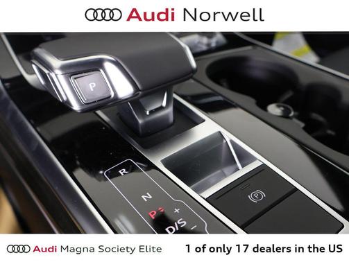 Glacier White Metallic 2026 Audi Q7 45 Premium