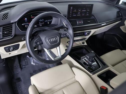 2025 Audi Q5 45 S line Premium Plus