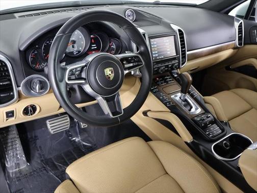 2016 Porsche Cayenne S