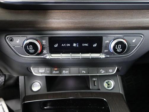2023 Audi Q5 40 Premium Plus
