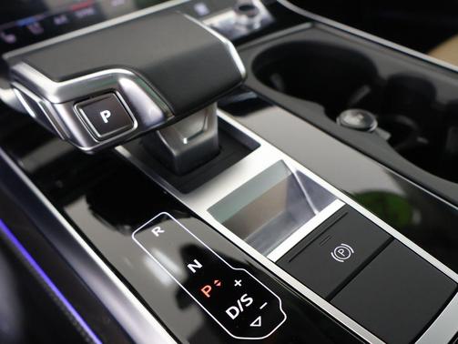 2024 Audi Q8 55 Premium Plus