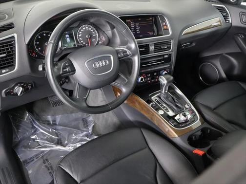 2017 Audi Q5 2.0T Premium Plus