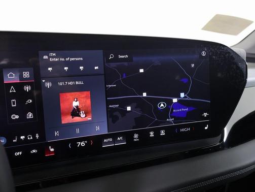 2025 Audi Q6 e-tron Premium quattro