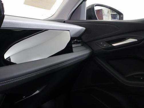 2025 Audi Q6 e-tron Premium quattro