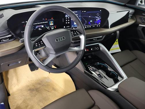 2025 Audi Q5 Premium Plus