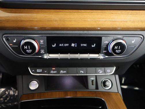 2023 Audi Q5 45 S line Premium