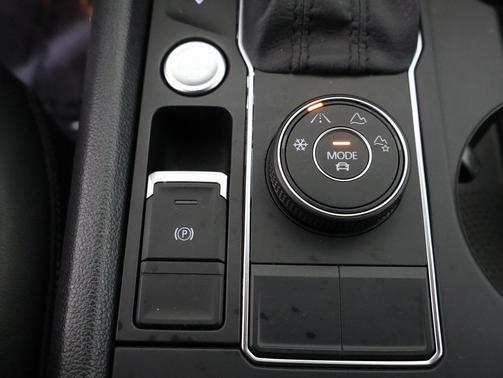 2019 Volkswagen Atlas 3.6L SE w/Technology