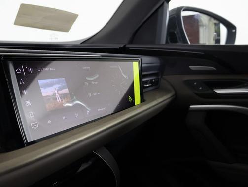 2025 Audi Q5 Prestige TFSI quattro S tronic