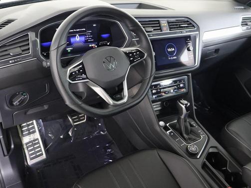 2023 Volkswagen Tiguan 2.0T SE R-Line Black 4MOTION