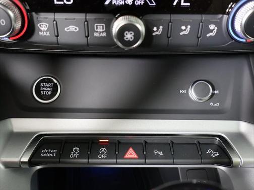 2025 Audi Q3 45 S line Premium Plus