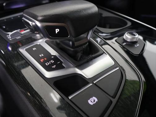 2019 Audi Q7 55 Premium Plus