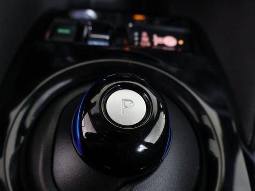 2021 Nissan Leaf SV 40 kWh