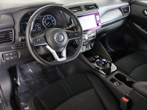 2021 Nissan Leaf SV 40 kWh
