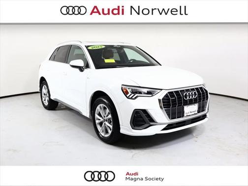 2025 Audi Q3 Premium 45 TFSI S line quattro Tiptronic