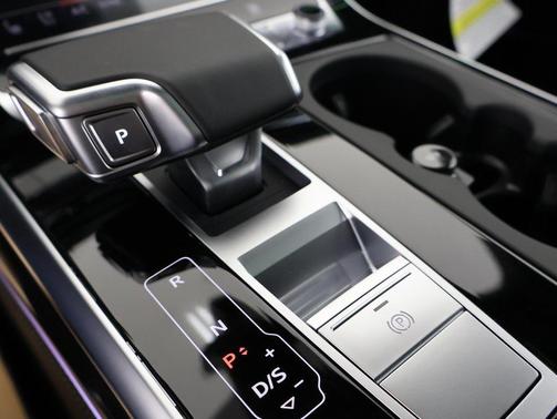 2026 Audi Q8 55 Premium Plus