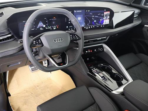 2025 Audi SQ5 3.0T Premium Plus