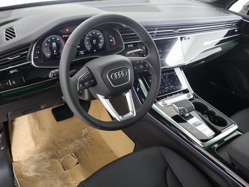 2026 Audi Q7 55 Premium Plus