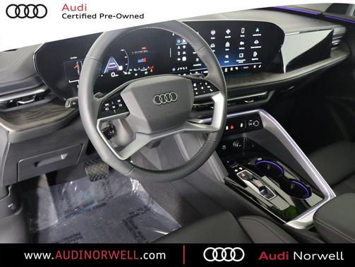 2025 Audi Q5 Premium Plus TFSI quattro S tronic