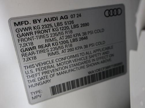 2024 Audi Q3 Premium 45 TFSI S line quattro Tiptronic