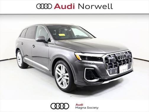 2025 Audi Q7 55 Premium Plus