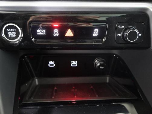 2025 Audi Q5 Prestige TFSI quattro S tronic