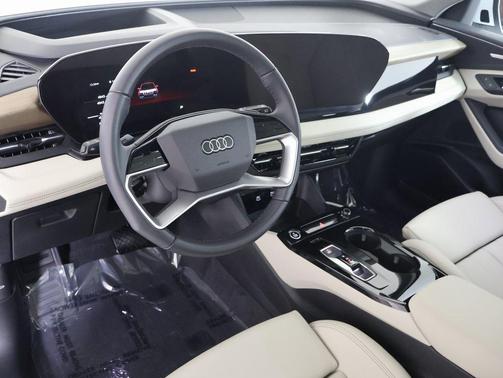 2025 Audi Q6 e-tron Premium Plus quattro