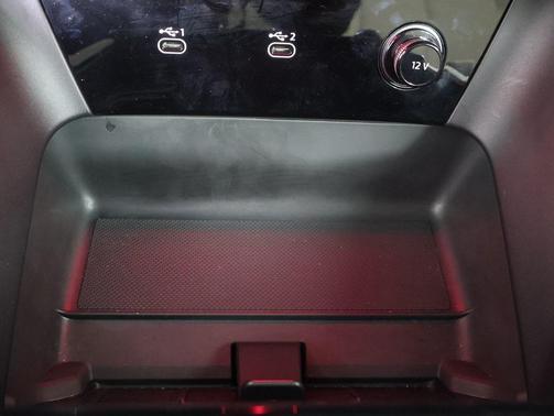 2025 Audi Q6 e-tron Premium Plus quattro