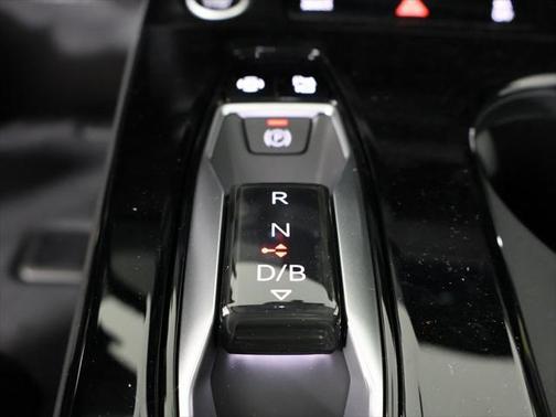2025 Audi Q6 e-tron Premium Plus quattro
