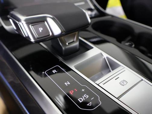 2025 Audi Q7 55 Prestige