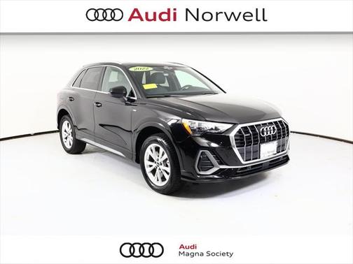 2022 Audi Q3 45 S line Premium