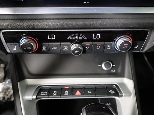 2022 Audi Q3 45 S line Premium