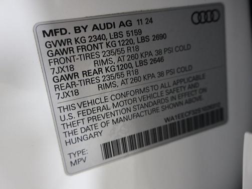 2025 Audi Q3 45 S line Premium Plus