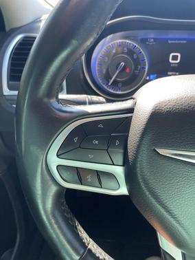 2018 Chrysler 300 Touring