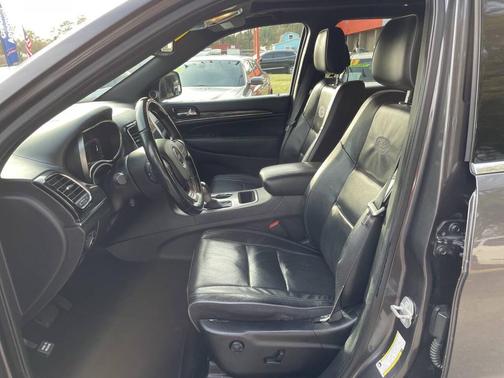 2020 Jeep Grand Cherokee Overland